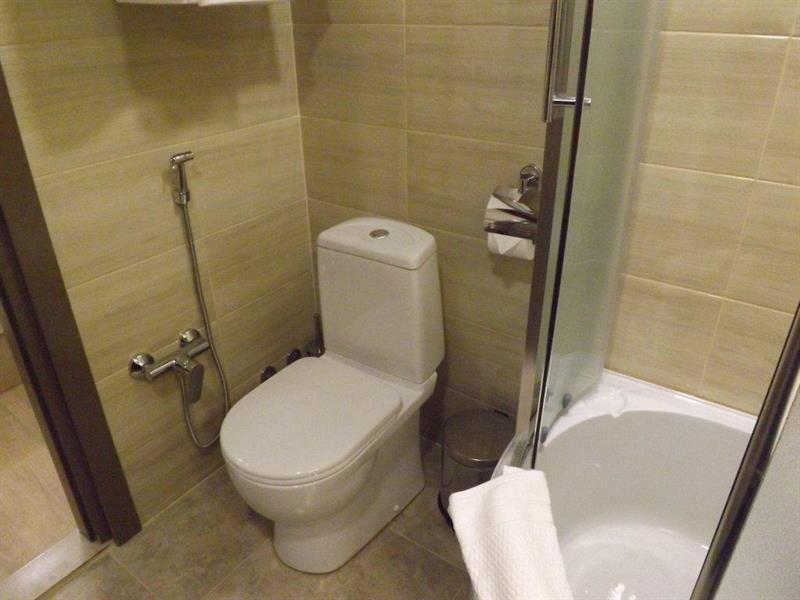Green Corner Hotel Тбилиси Екстериор снимка