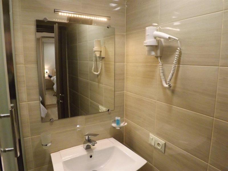 Green Corner Hotel Тбилиси Екстериор снимка