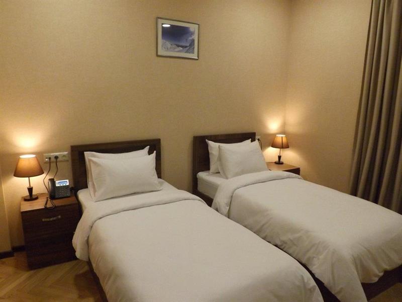 Green Corner Hotel Тбилиси Екстериор снимка
