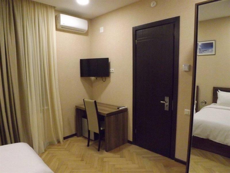 Green Corner Hotel Тбилиси Екстериор снимка